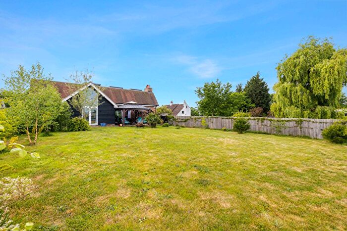 4 Bedroom Detached House For Sale In Ref: Sm - St. George Road, Outwood, RH1