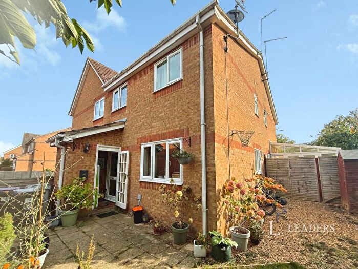 2 Bedroom Terraced House To Rent In Holland Close, Bourne, PE10