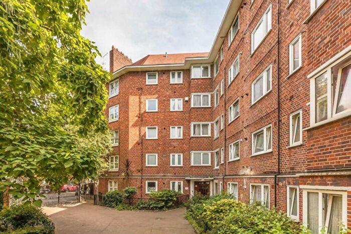 2 Bedroom Flat For Sale In Percival Street, Tompion House, EC1V