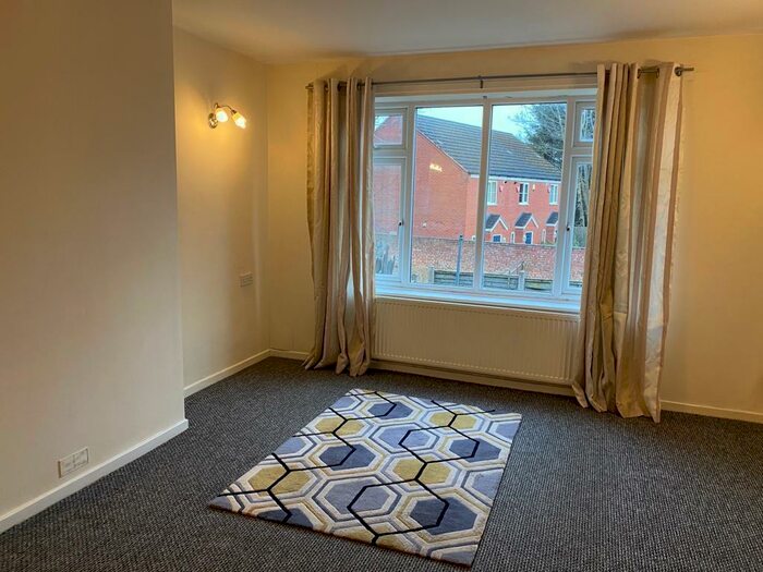 2 Bedroom Maisonette To Rent In Marlpit Lane, Sutton Coldfield, West Midlands, B75