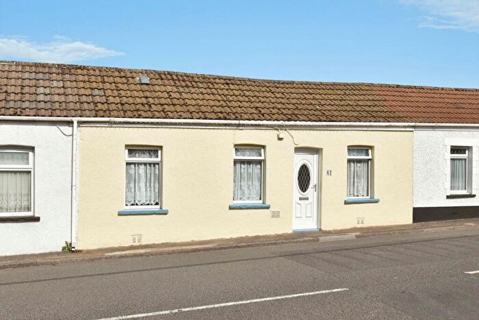 3 Bedroom Bungalow For Sale In Church Road, Seven Sisters, Neath, Neath Port Talbot, SA10