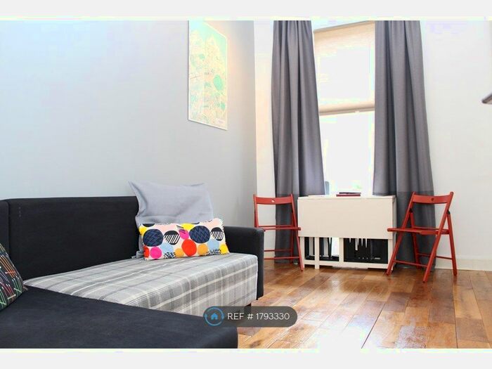 1 Bedroom Flat To Rent In East Fountainbridge, Edinburgh, EH3