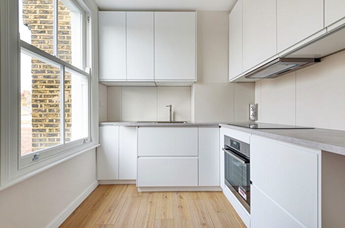 1 Bedroom Flat To Rent In Meadow Road, London, SW8