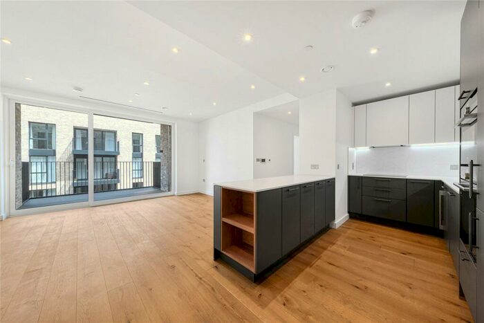 2 Bedroom Apartment To Rent In Fisherton Street, London, NW8