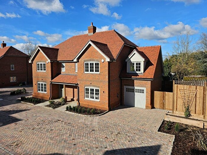 3 Bedroom Semi-detached House For Sale In Bowling Alley, Crondall, Farnham, GU10