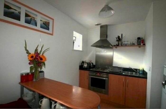 1 Bedroom Flat To Rent In Oxclose Park Rise, Halfway, S20