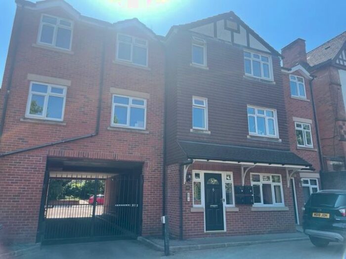 3 Bedroom Flat To Rent In Mayfield Road, Moseley, Birmingham, B13