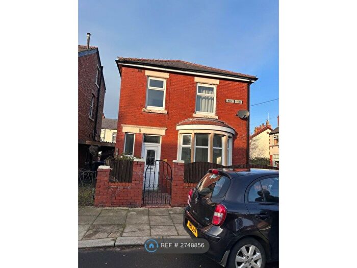 3 Bedroom Detached House To Rent In Lindsay Avenue, Blackpool, FY3