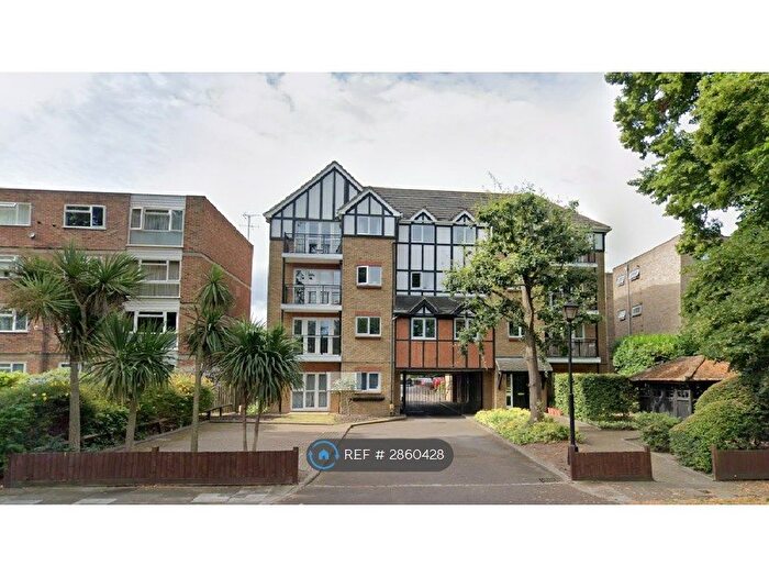 1 Bedroom Flat To Rent In Chartwell Lodge, Beckenham, Kent, BR3