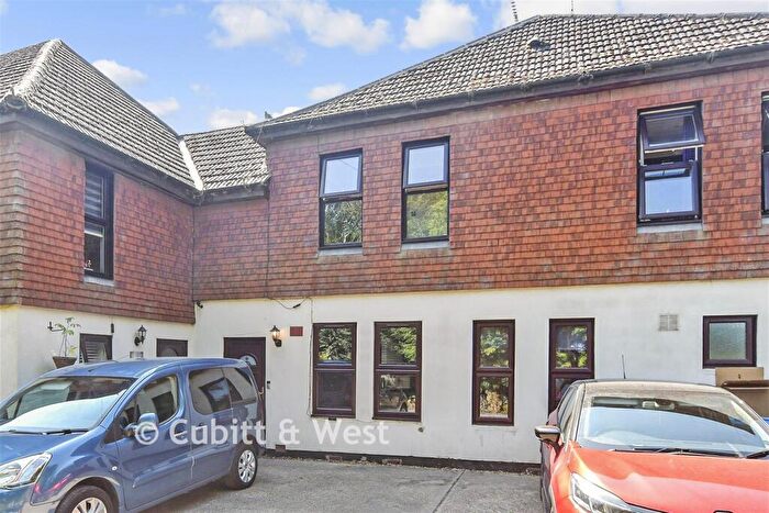 1 Bedroom Flat For Sale In Bowers Place, Crawley Down, West Sussex, RH10