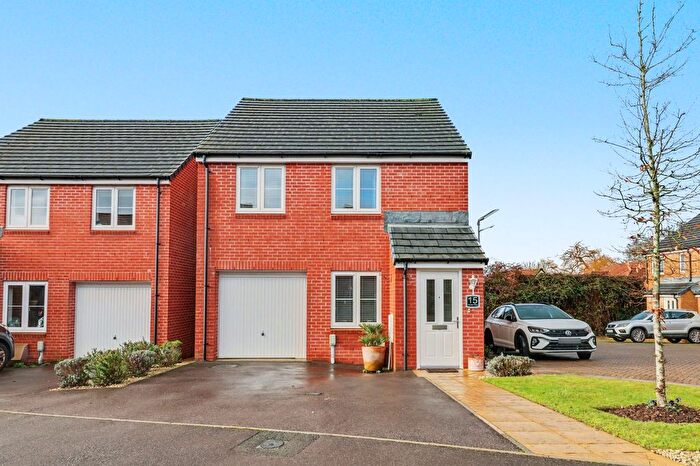 3 Bedroom Detached House For Sale In Goater Way, Fair Oak, SO50