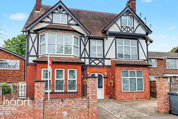 9 Bedroom Detached House For Sale In Lansdowne Road, Luton, LU3