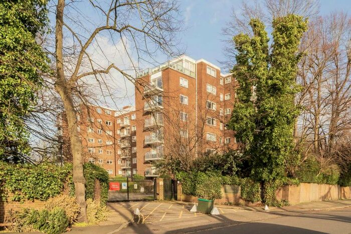 2 Bedroom Flat To Rent In Hillcrest Road, London, W5