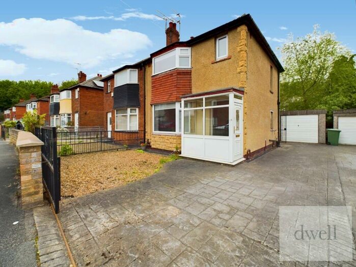 3 Bedroom Semi-Detached House To Rent In Verity View, Leeds, LS9