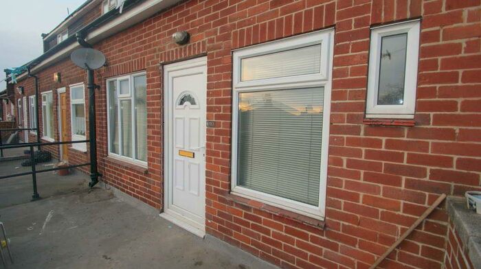 2 Bedroom Maisonette To Rent In Middleton Park Road, Middleton, Leeds, LS10