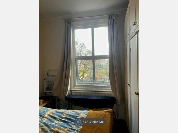 1 Bedroom Flat To Rent In Maidstone Rd, London, N11