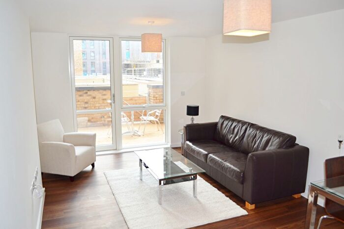 1 Bedroom Flat To Rent In Bollo Bridge Road, Acton, W3