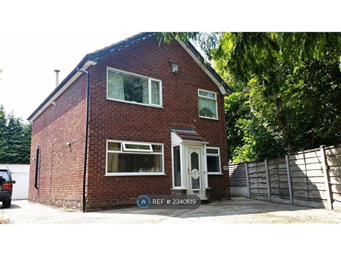 2 Bedroom Flat To Rent In Kingsland Rd, Stockport, SK3