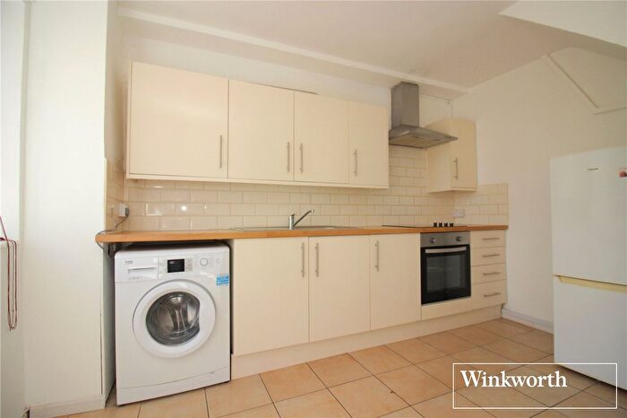 2 Bedroom Flat For Sale In Manor Way, Borehamwood, Hertfordshire, WD6