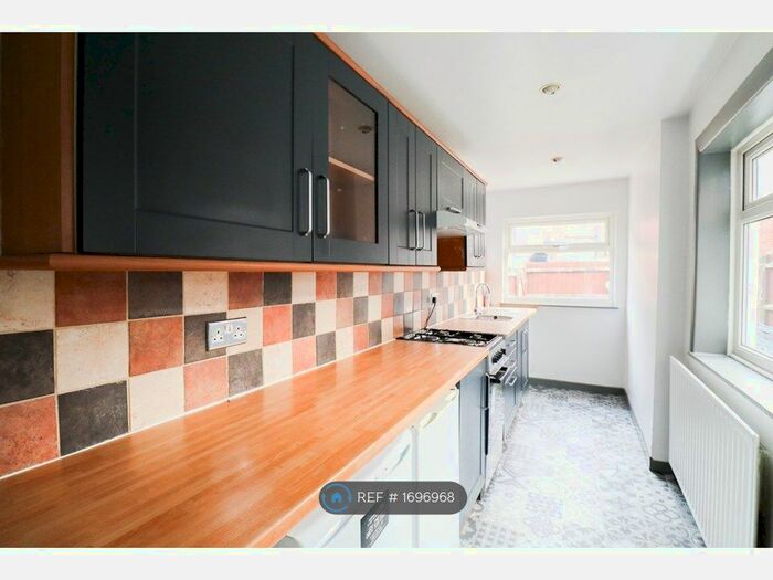 2 Bedroom Terraced House To Rent In Mostyn Street, Leicester, LE3