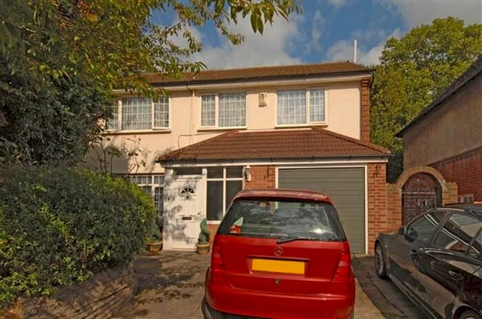 6 Bedroom Detached House To Rent In Malcolm Road, London, SW19