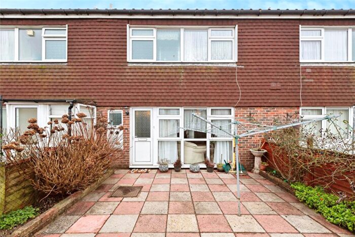 3 Bedroom Terraced House For Sale In Asthall Gardens, Ilford, IG6