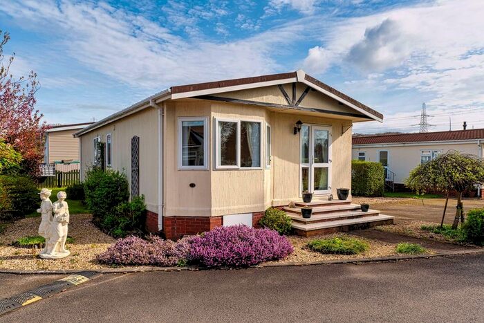 2 Bedroom Park Home For Sale In Beechtree Park, Denny, FK6