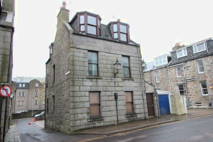 3 Bedroom Flat To Rent In St Mary's Place, Aberdeen, AB11