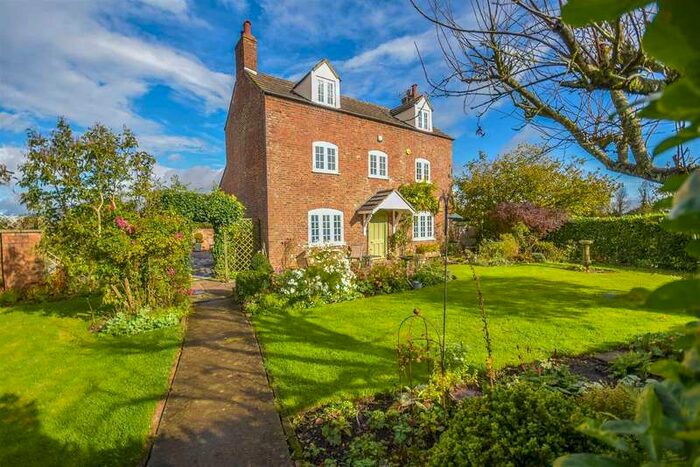 5 Bedroom Detached House For Sale In Slimbridge Lane, Halmore, GL13