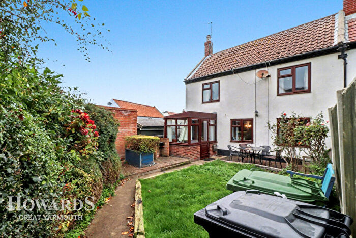 2 Bedroom Semi-Detached House For Sale In King Street, Winterton-on-Sea, NR29