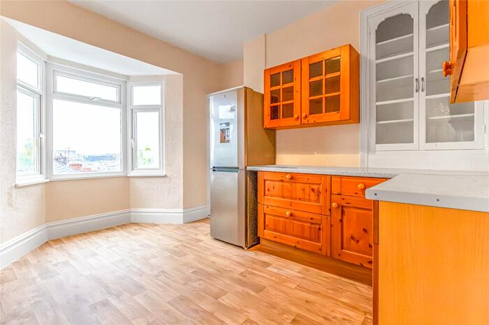 2 Bedroom End Of Terrace House To Rent In Dixon Street, Old Town, Swindon, Wiltshire, SN1