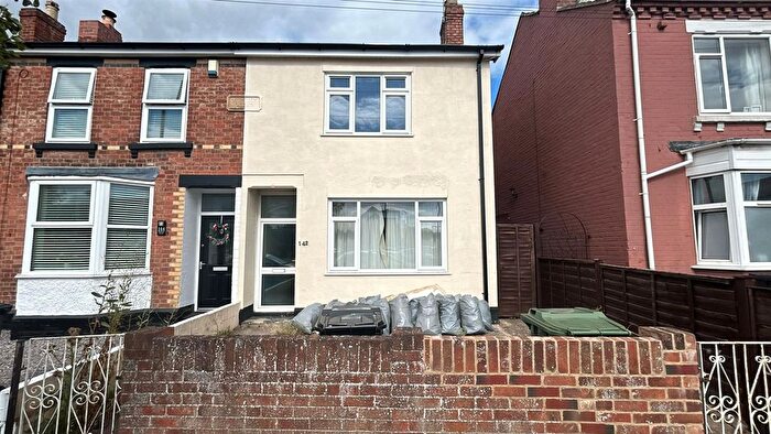 4 Bedroom Semi-Detached House To Rent In Bristol Road, Gloucester, GL1
