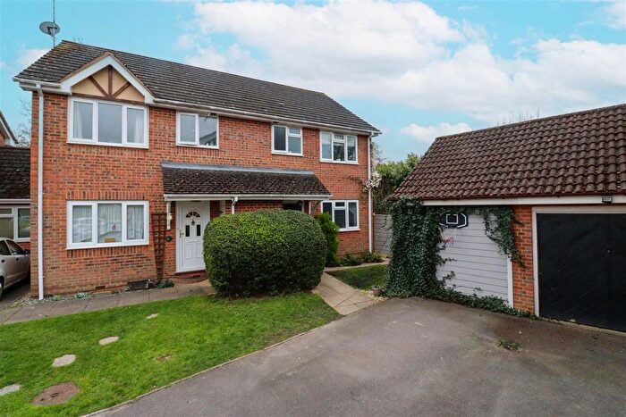 3 Bedroom Semi Detached House For Sale In Nether Vell-Mead, Church Crookham, Fleet, GU52