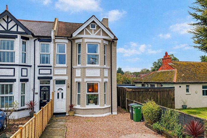 5 Bedroom Semi-Detached House For Sale In The Ridge, Hastings, TN34