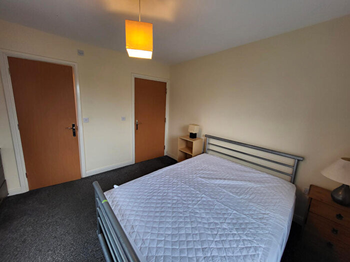 2 Bedroom Apartment To Rent In Drayton Street, Hulme, Manchester, M15