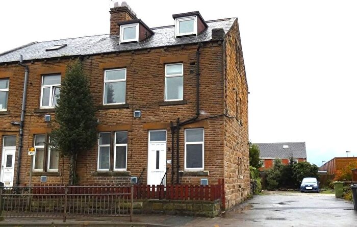 4 Bedroom Terraced House For Sale In Leeds Road, Dewsbury, WF12