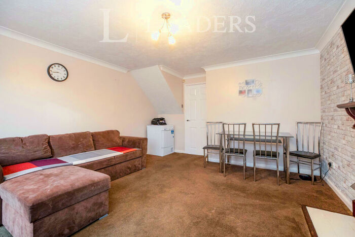 2 Bedroom House To Rent In Meltham Close, Northampton, Northamptonshire, NN3