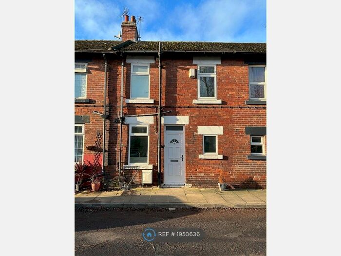 2 Bedroom Terraced House To Rent In West View, Micklefield, Leeds, LS25