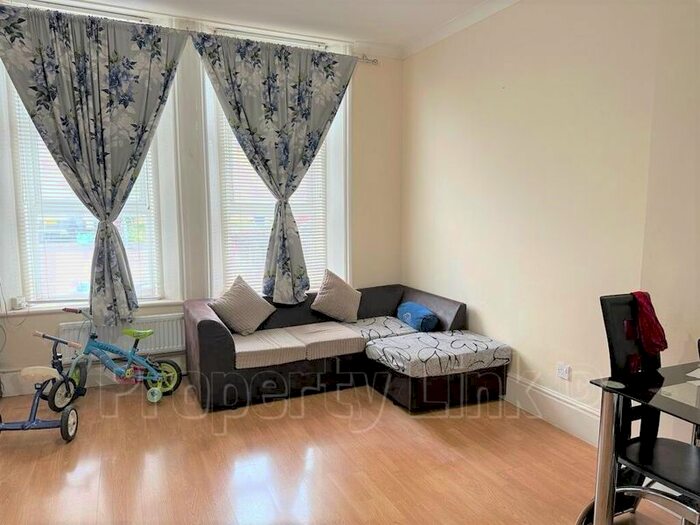 1 Bedroom Property To Rent In Mansfield Road, Ilford, IG1