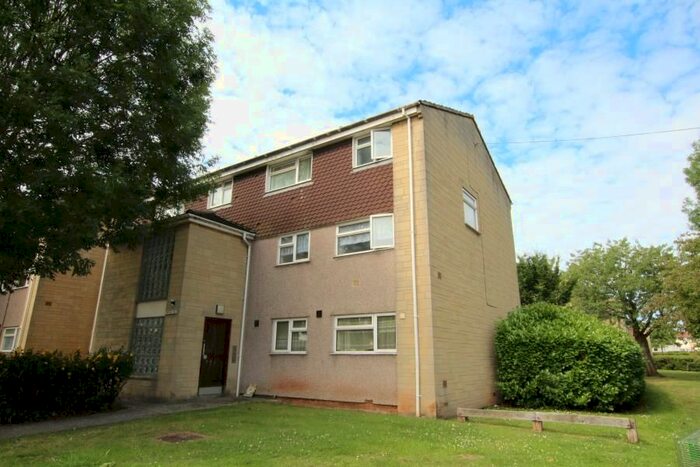 2 Bedroom Flat To Rent In Conygre Grove, Filton, Bristol, BS34