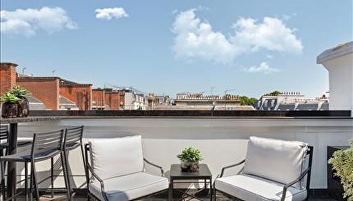 3 Bedroom Flat To Rent In Prince Of Wales Terrace, Kensington, W8