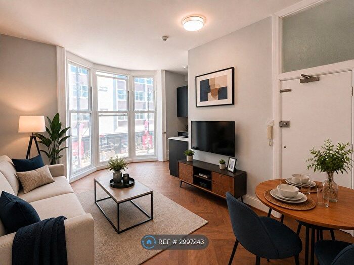 1 Bedroom Flat To Rent In Queens Road, Brighton And Hove, BN1