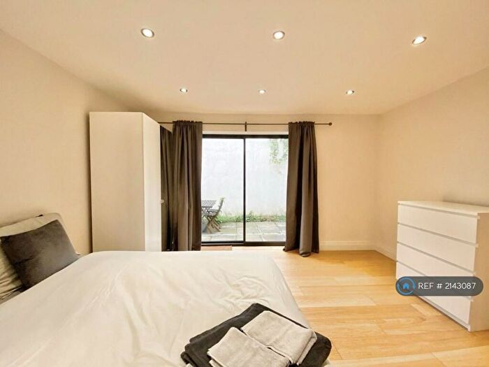 4 Bedroom Terraced House To Rent In Lotus Mews, London, N19