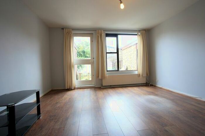 3 Bedroom Terraced House To Rent In Normaby Close, Putney SW15