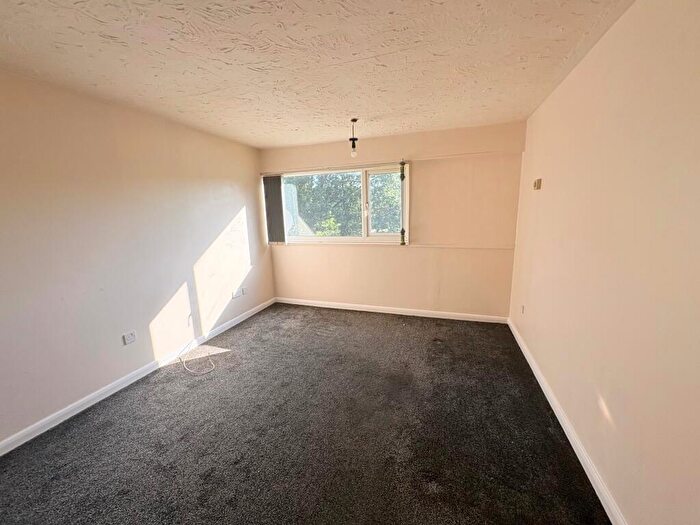 1 Bedroom Flat To Rent In Harebell Walk, Birmingham, B37