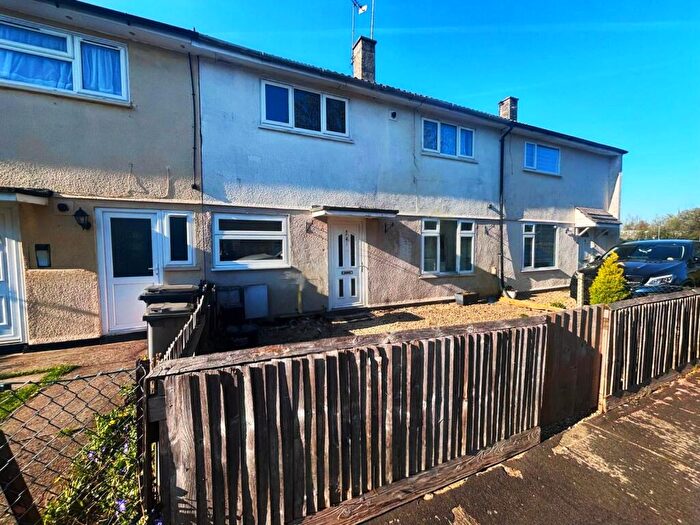 3 Bedroom House To Rent In Penhill, North Swindon, SN2