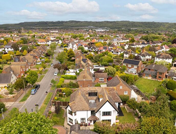 6 Bedroom Detached House For Sale In Baldric Road, Folkestone, Kent, CT20