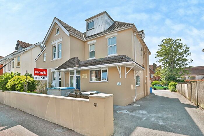 2 Bedroom Flat For Sale In Westby Road, Bournemouth, BH5