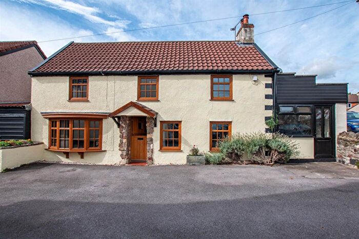 4 Bedroom Property For Sale In West Street, Oldland Common, BS30