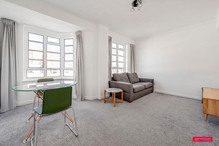 1 Bedroom Flat To Rent In Hatherley Grove, London, W2